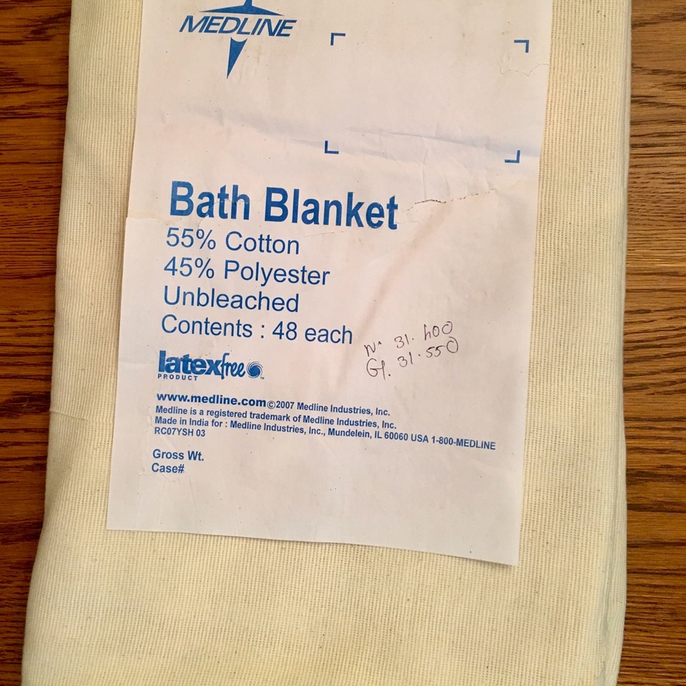 Medline Bath Blanket 70”x90” latex free